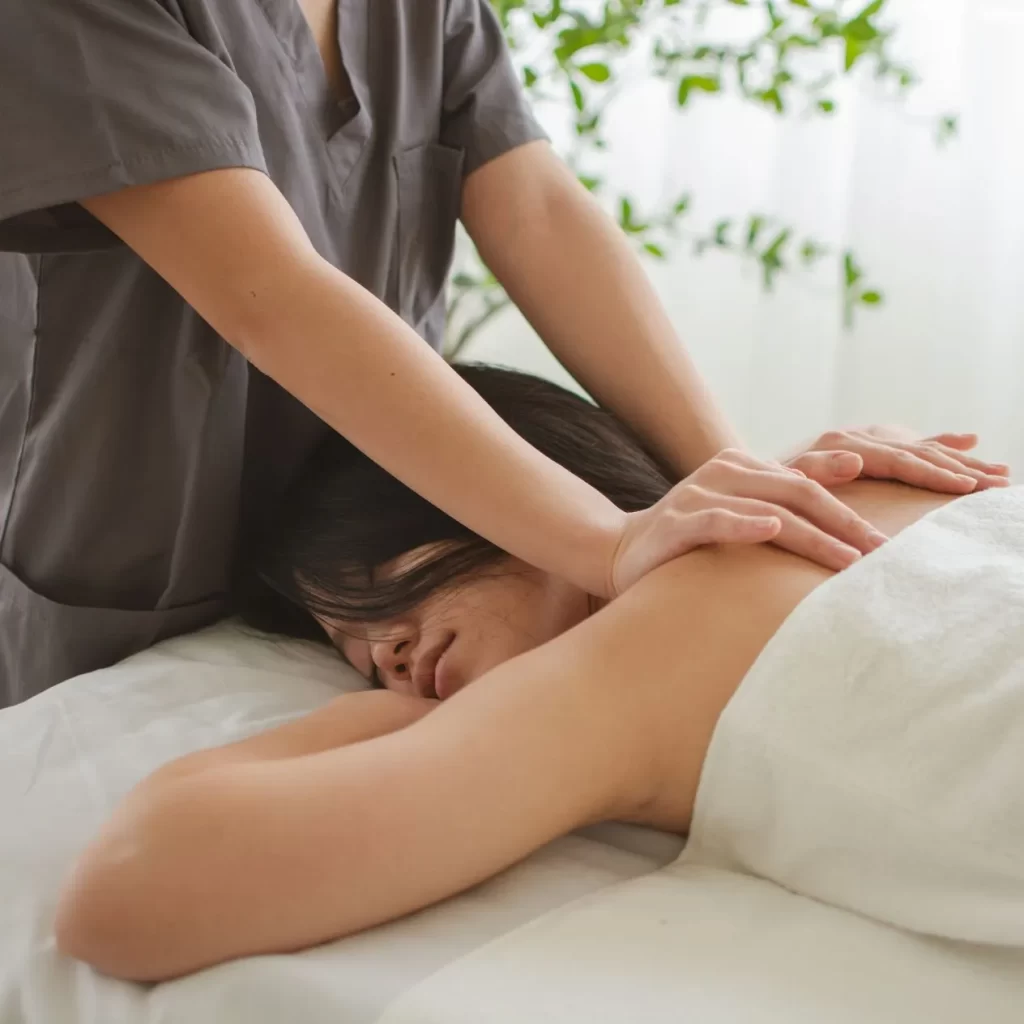 patient receive massage therapy from experienced rmt