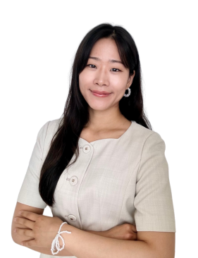 Rehab-Dr.-Jessica-Choi-Chiropractor Headshot